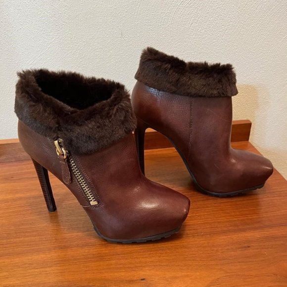 Guess women's brown Ankle Bootie 4" stiletto heel faux fur trim side zip size 7 - Picture 2 of 7